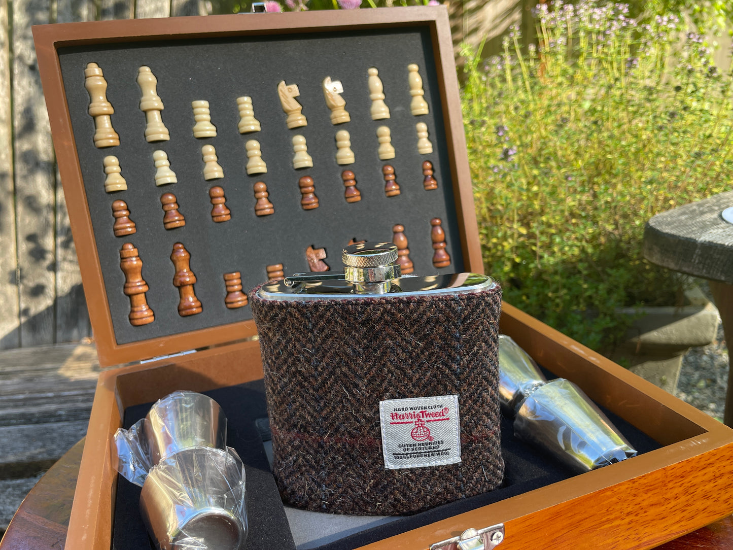 classic, wool, fathers day gift, traditional, chess, flask, wood box, picnic