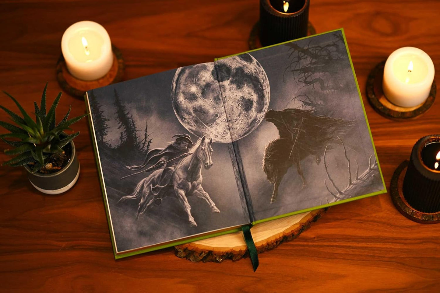 Atlas of Tolkien Deluxe Edition, David Day Tolkien atlas, Middle-earth map book, Tolkien world guide, Lord of the Rings illustrated atlas, Tolkien hardcover gift book, Middle-earth maps and creatures, fantasy map collector book, Tolkien reference book, deluxe Tolkien edition, gift for tolkien fans, collectors