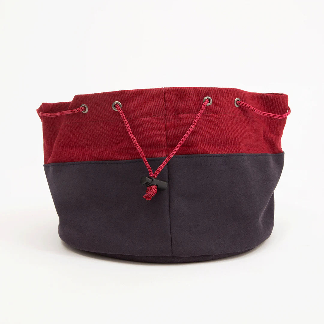bailey’s dice bag of hoarding, critical role dice bag, oversized dice bag, laura bailey dice bag, crimson dice bag critical role, the dice bag dungeon, custom dice bag with pockets, critical role dice storage, rpg dice bag with compartments, tabletop gaming accessories, padded dice bag, dice bag of holding v4, dice hoarding bag, dice bag with campaign lining, savanna mayer well dipper art