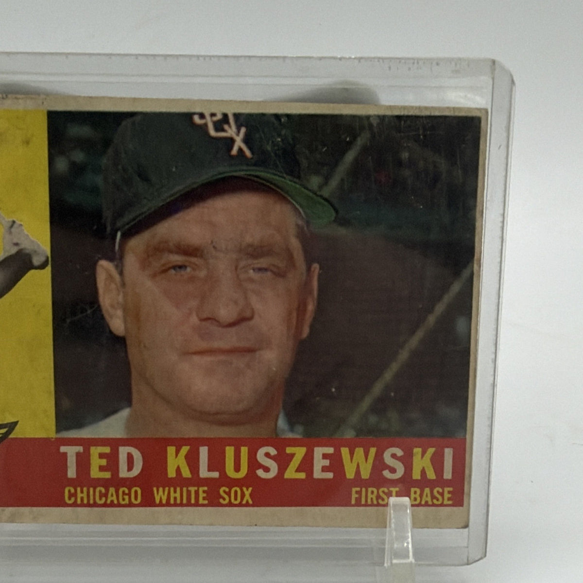 Close-up of Ted Kluszewski's portrait and red nameplate on his 1960 Topps #505 card