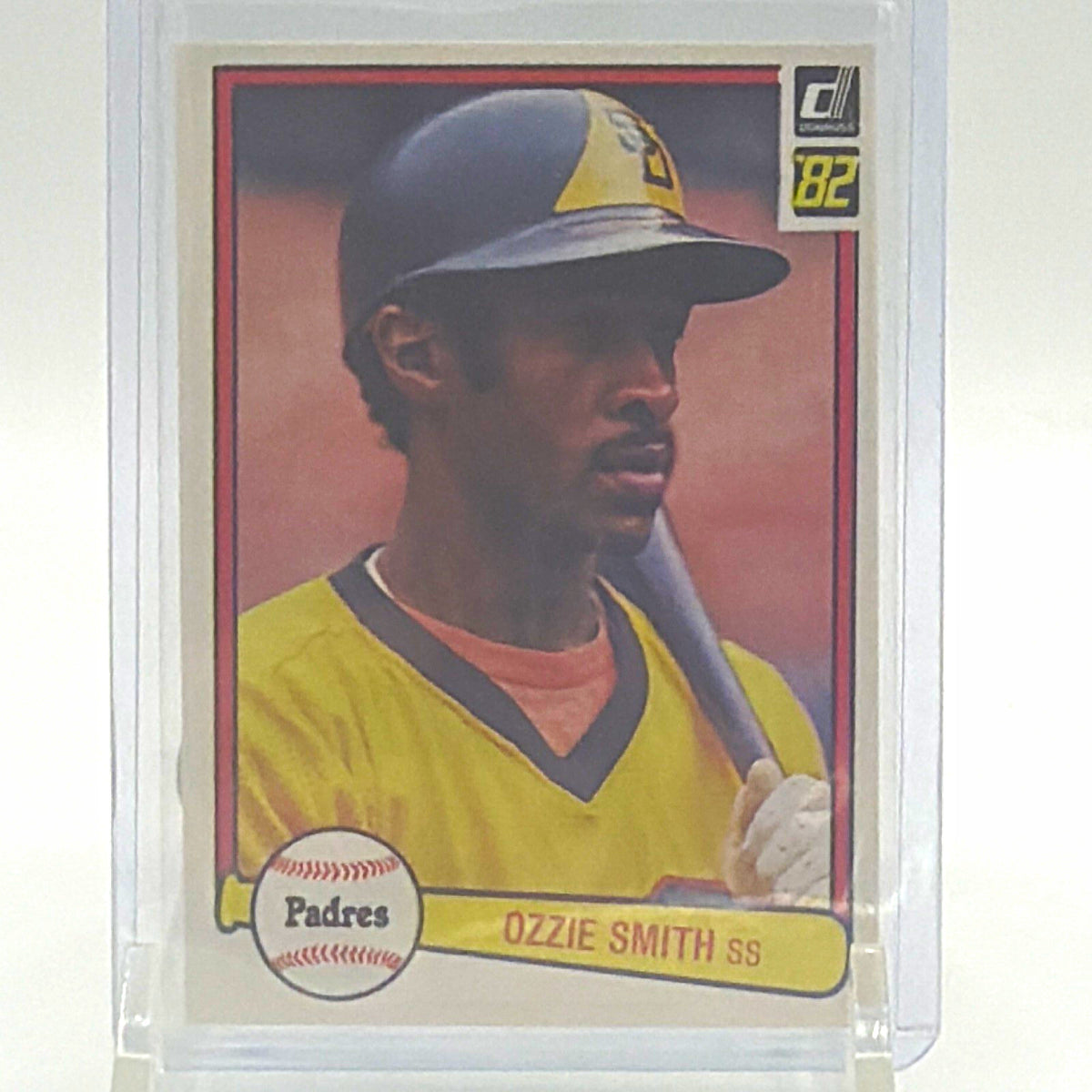 1982 Donruss Ozzie Smith #82 San Diego Padres baseball card front