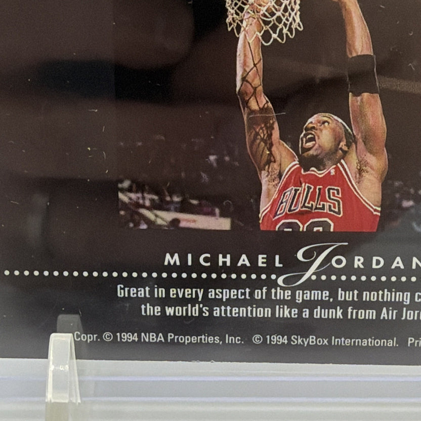 Close-up of the reverse text and Michael Jordan action photograph on Dynamic Dunks D4 basketball card