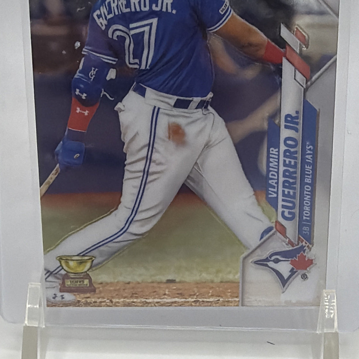 Close-up of lower front of Vladimir Guerrero Jr. #133 showing Rookie Cup emblem and player name