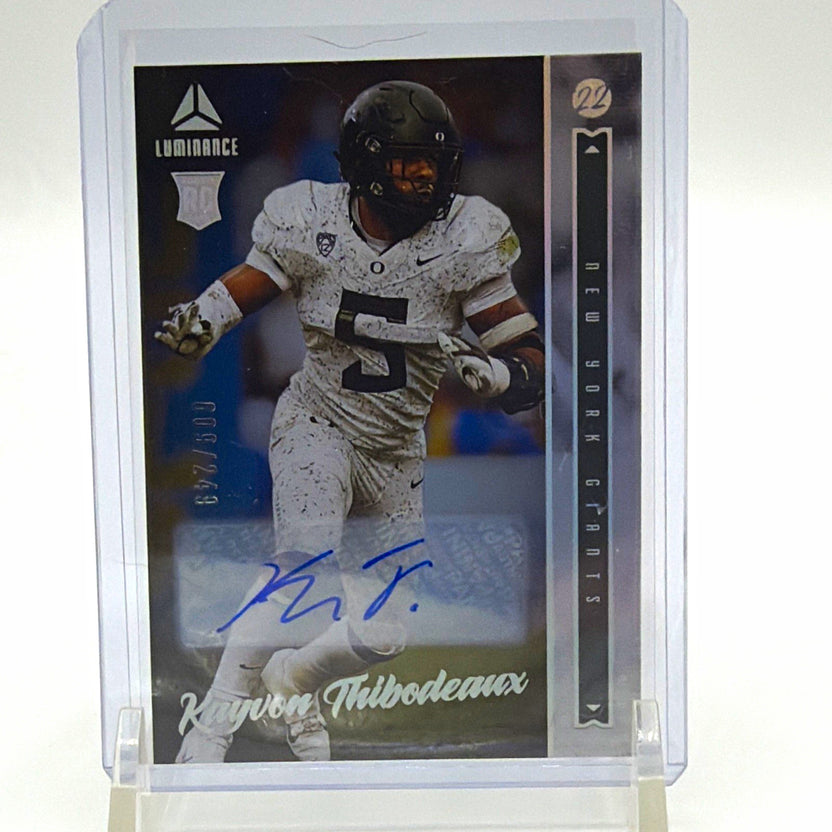Front of 2022 Panini Luminance Kayvon Thibodeaux rookie autograph #136 numbered 009/249