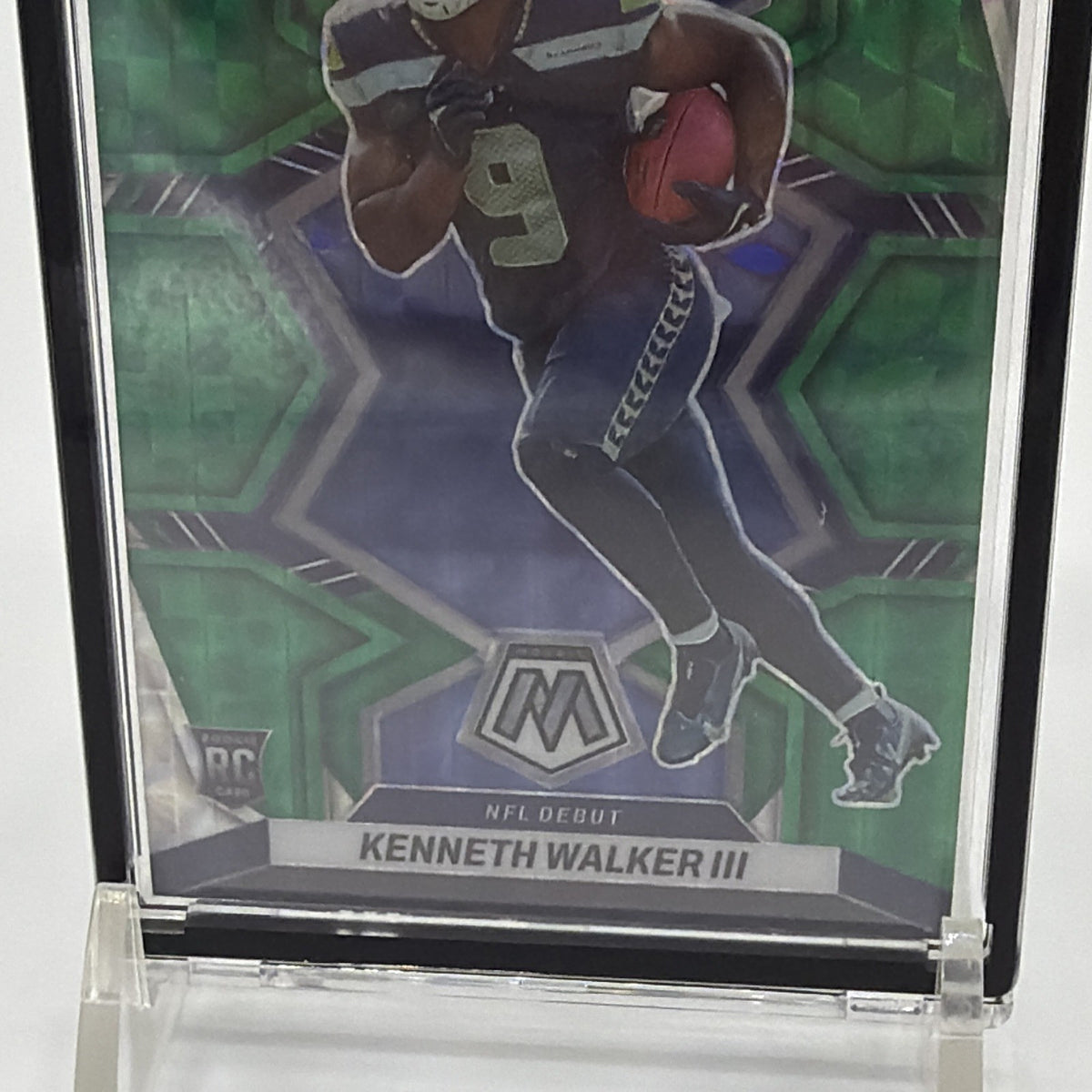 Front detail of Kenneth Walker III Green Mosaic Prizm rookie card #284