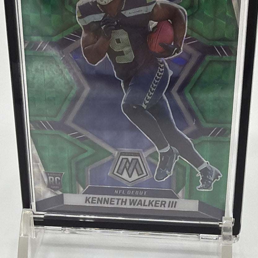 Front detail of Kenneth Walker III Green Mosaic Prizm rookie card #284