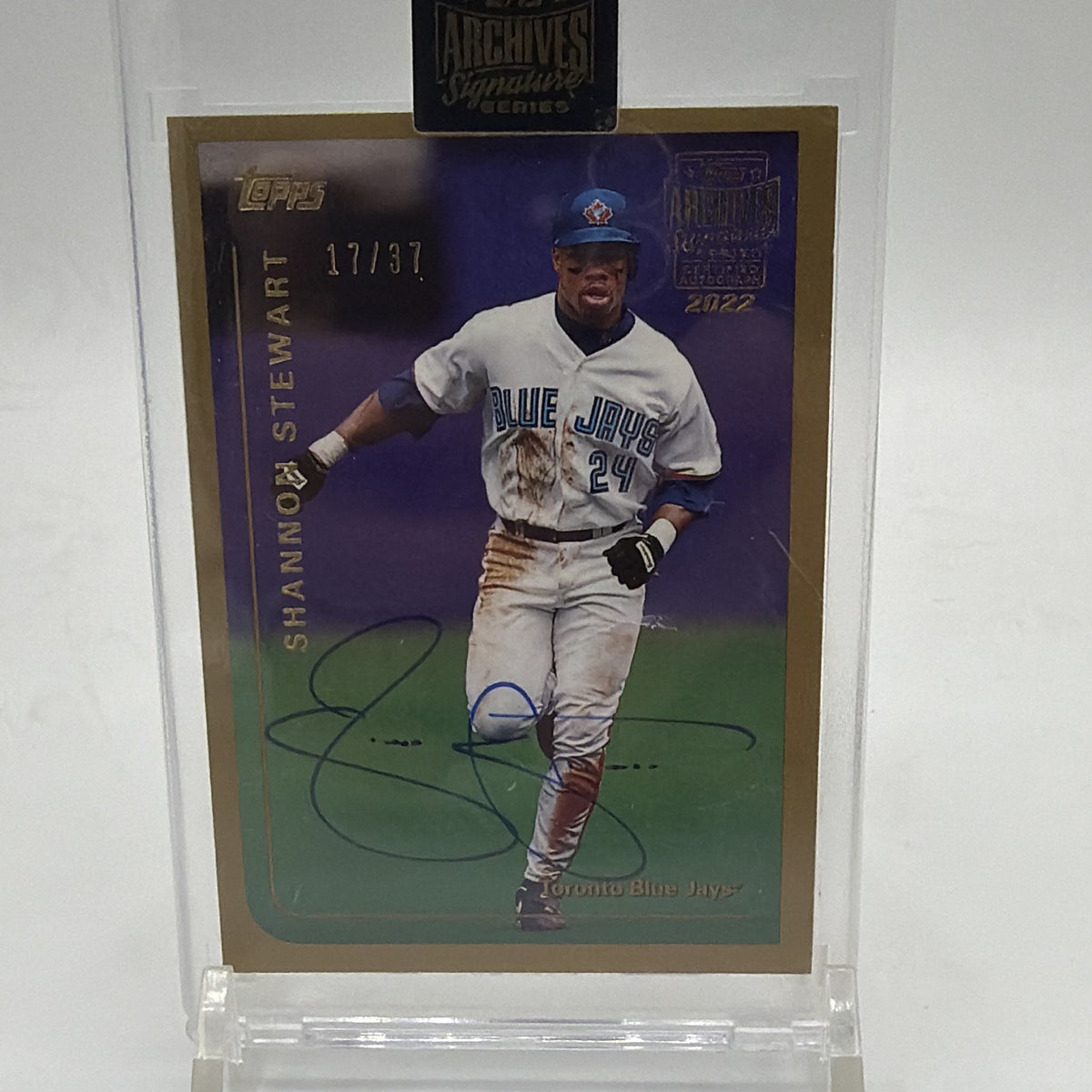 Front of 2022 Topps Archives Signature Series Shannon Stewart autographed 1999 Topps #133 buyback numbered 17/37