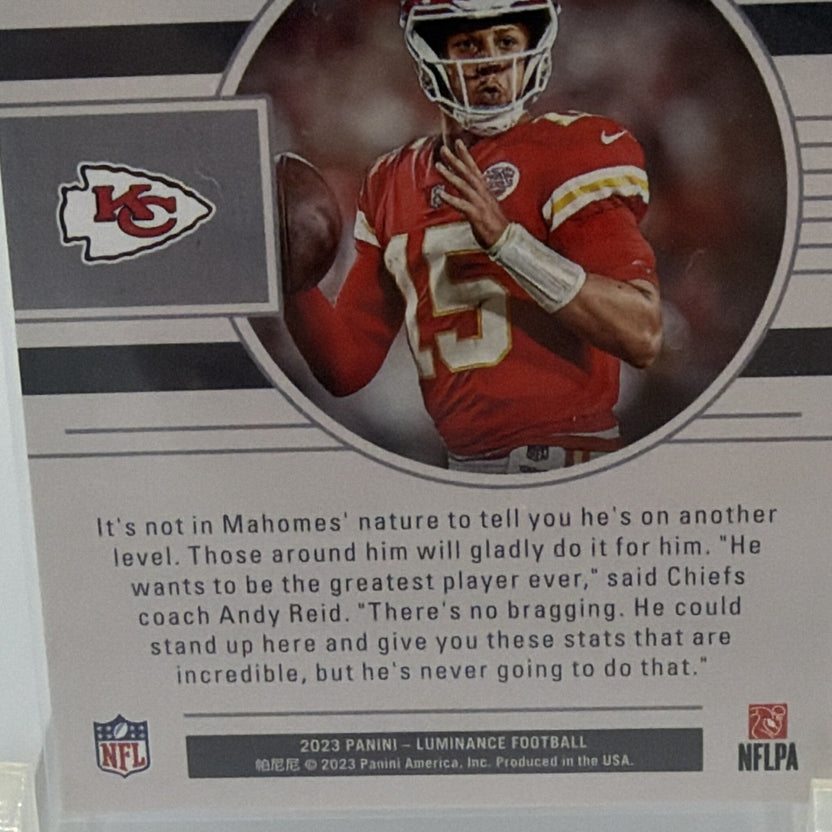 Alternate reverse photograph of Patrick Mahomes II Fuzion football card