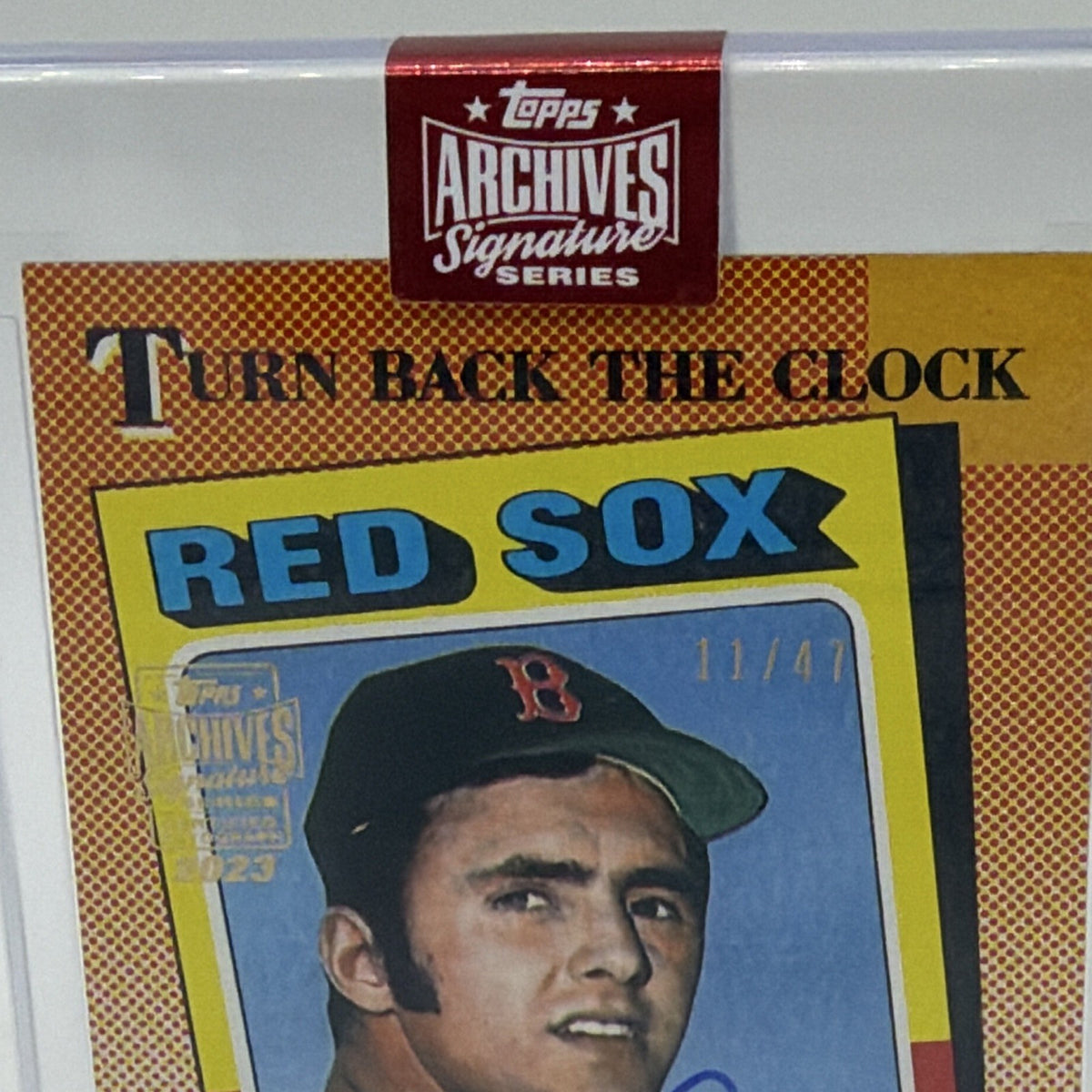 Alternate view of Fred Lynn autograph card in protective holder