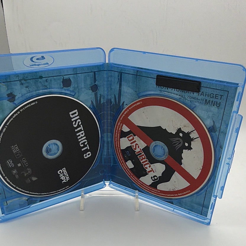 District 9 4K Blu-ray Ultra HD Digital Copy Expired