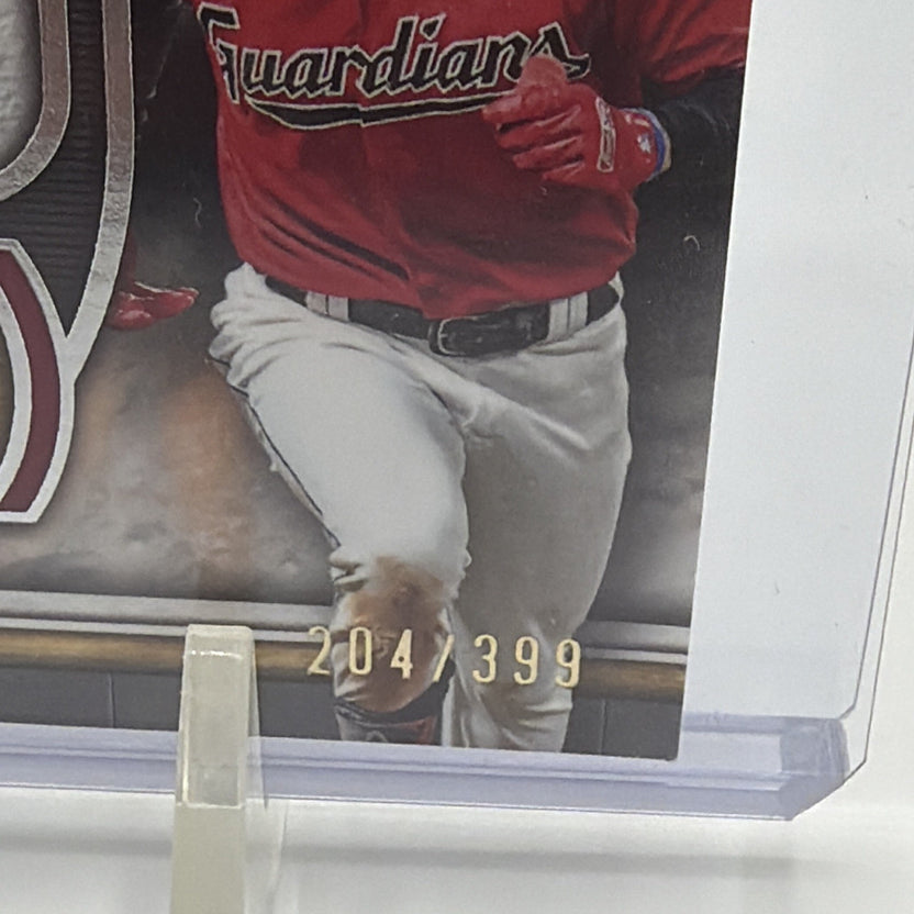 Front detail of Andrés Giménez Signature Swatches Dual Relic Autograph numbered 204/399