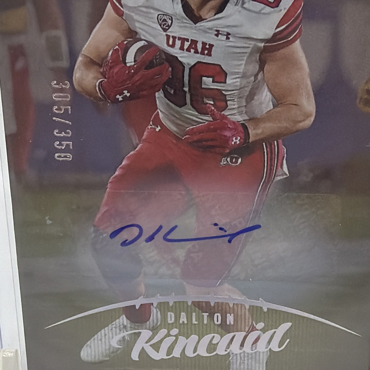 Close-up of blue autograph on Dalton Kincaid 2023 Luminance rookie card #123