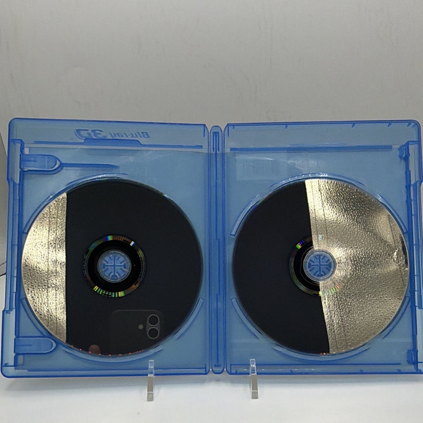 Reflective sides of both Fantastic Beasts 3D and 2D Blu-ray discs