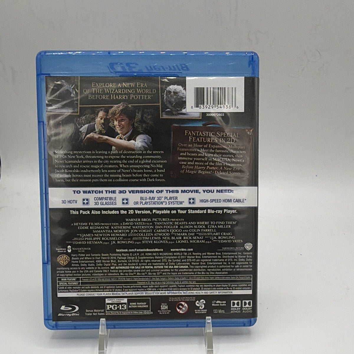 Back of Fantastic Beasts and Where to Find Them Blu-ray 3D case