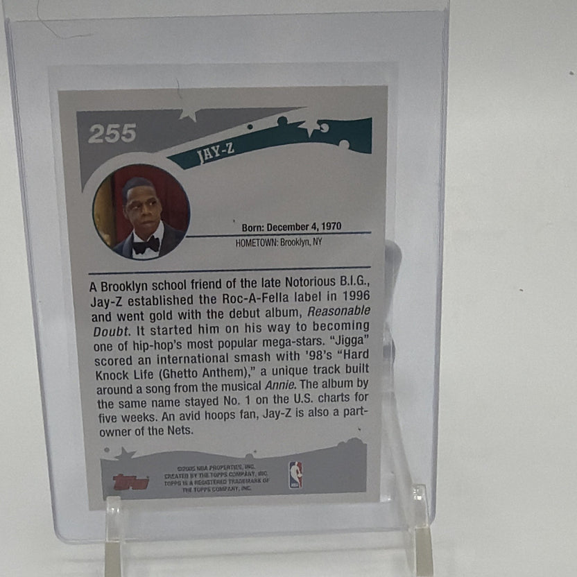 Detail of the back of Jay-Z #255 from 2005-06 Topps Basketball