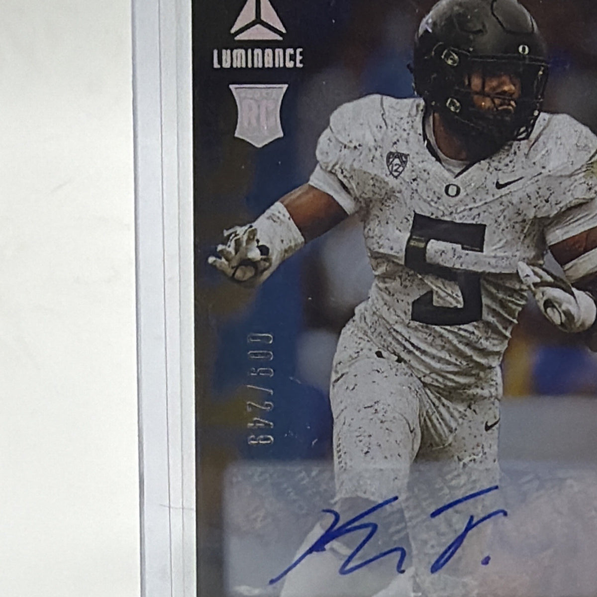Close-up of Kayvon Thibodeaux Luminance rookie autograph numbered 009/249