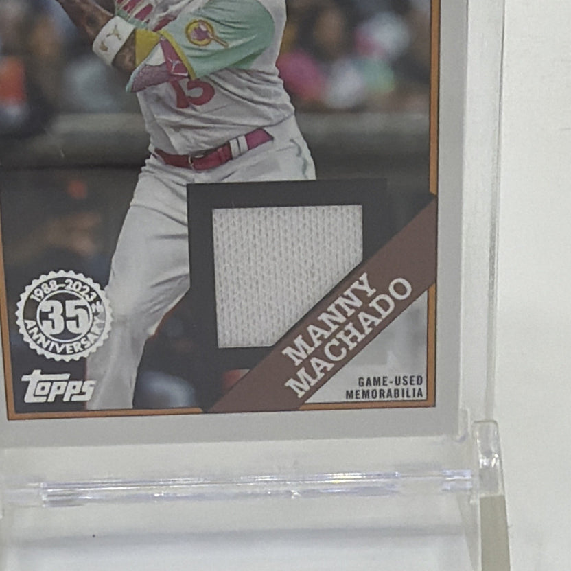 Close-up of Manny Machado 2023 Topps 1988 Baseball Relic #88R-MM