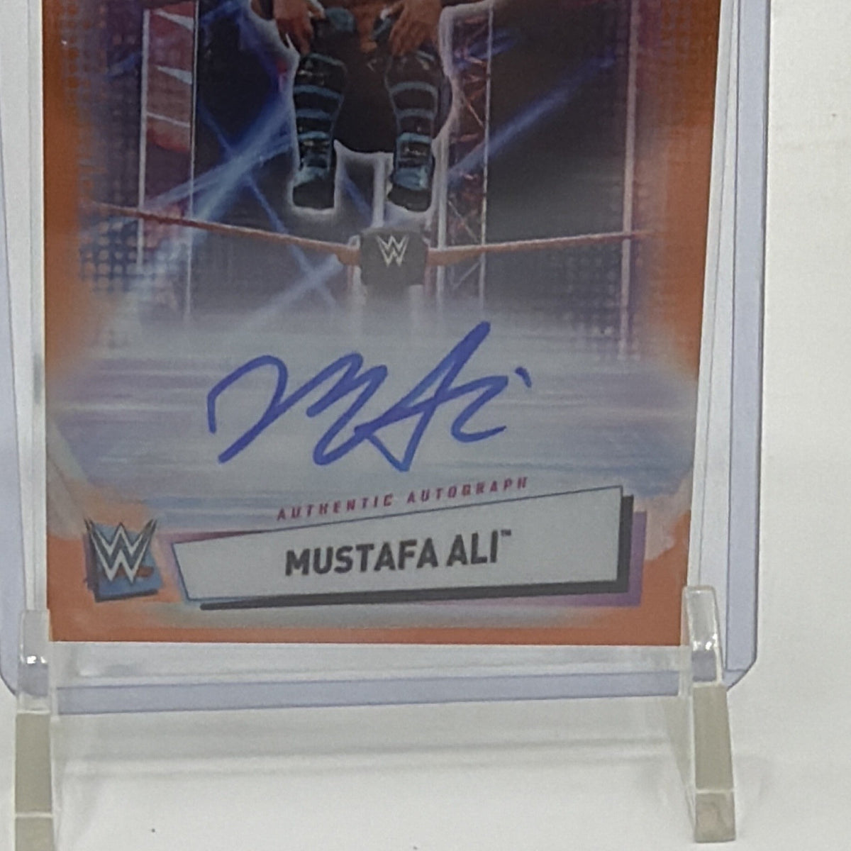 Close-up of the blue autograph on Mustafa Ali 2021 Topps Chrome WWE #A-MA Orange Refractor