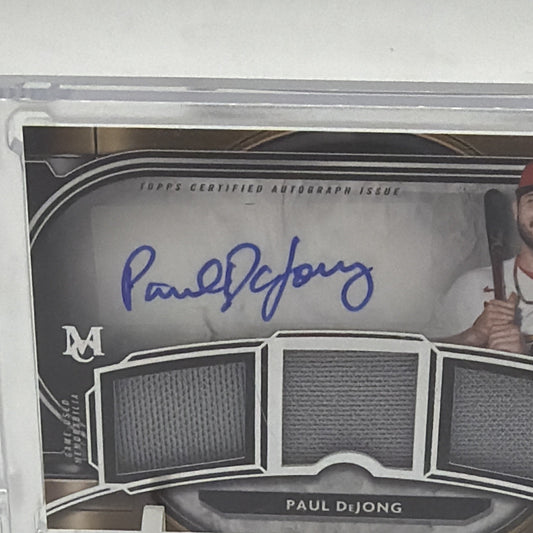 Front detail of Paul DeJong Museum Collection autograph with three memorabilia swatches