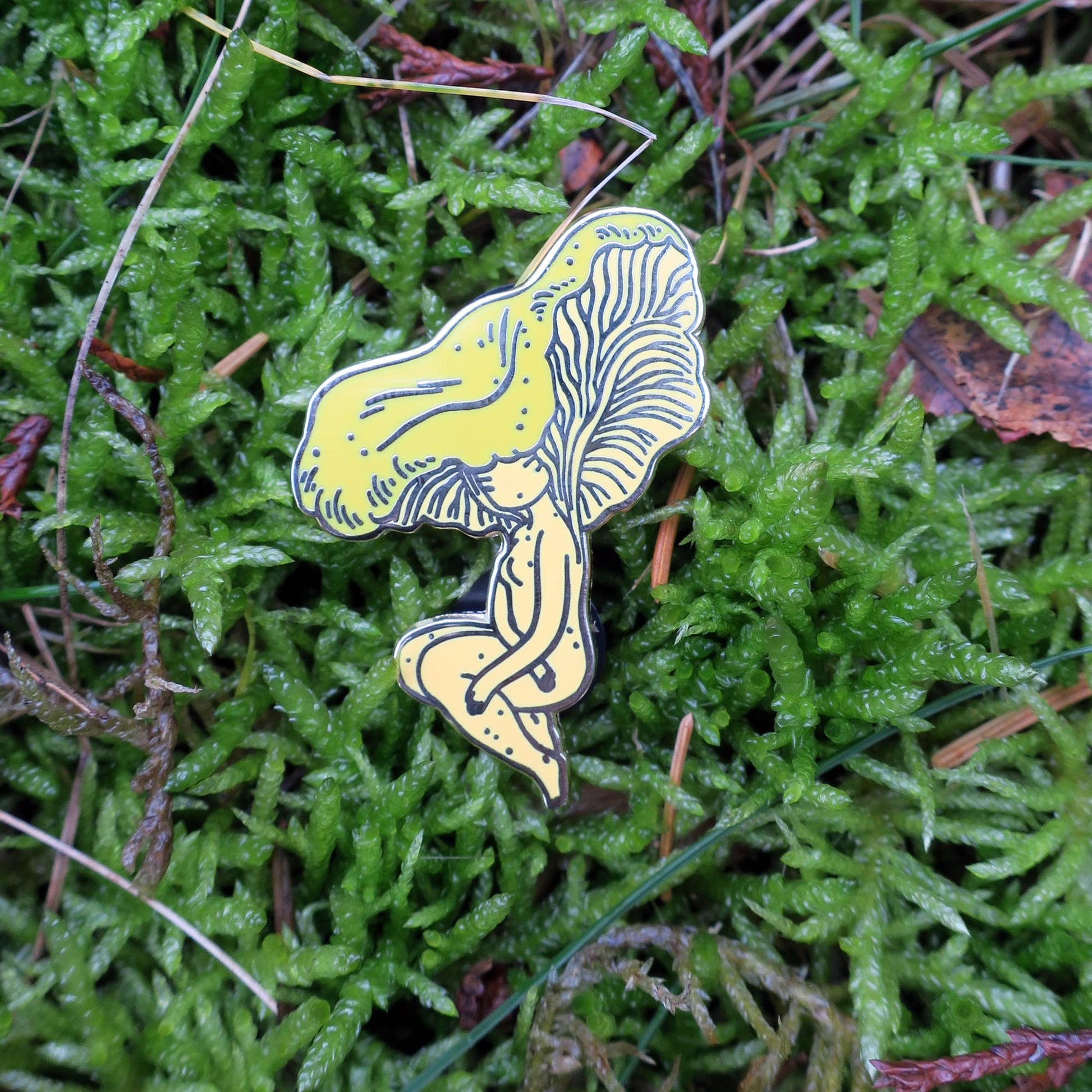 chanterelle mushroom pin, mushroom girl enamel pin, woodland enamel pin, forager gift, hard enamel mushroom pin, cute chanterelle pin, nature inspired accessories, forest girl pin, cottagecore enamel pin, Stasia mushroom pin