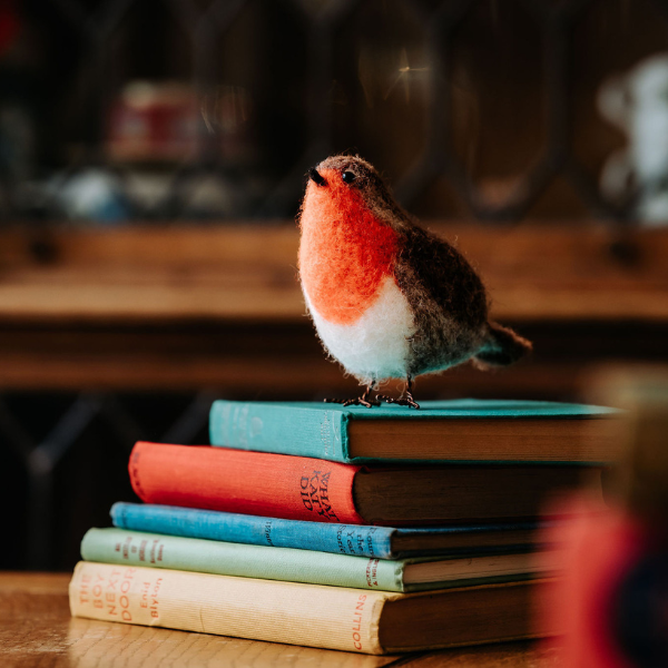 red robin needle felting kit, British birds craft kit, beginner needle felting project, winter bird felting kit, Corriedale wool robin kit, The Crafty Kit Company Scotland, handmade felting kit for beginners, holiday robin wool craft, seasonal DIY gift kit, bird lovers felting project