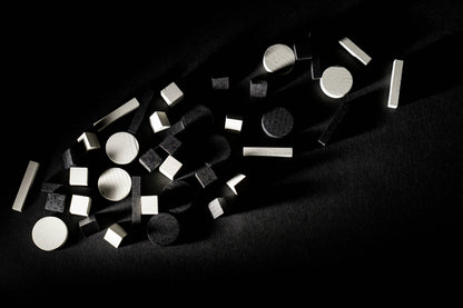 Signal board game, Signal game, cooperative deduction game, communication game, logic puzzle board game, cooperative logic game, alien communication board game, hidden rules deduction game, pattern deduction game, black and white pieces game, cooperative puzzle game for adults, quick cooperative game 15 minutes, 2 player cooperative game, party size cooperative game 2 or more players, game night logic challenge, teamwork deduction board game, family logic board game age 10+, unique indie tabletop game, sci 